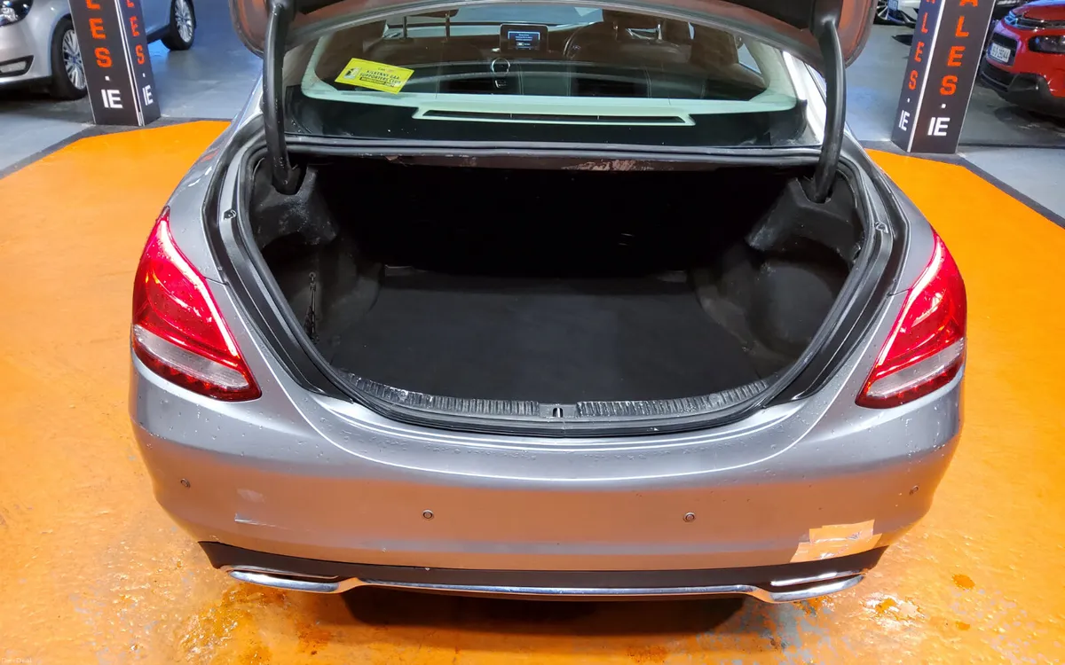 Mercedes-Benz C-Class 2016 - Image 4