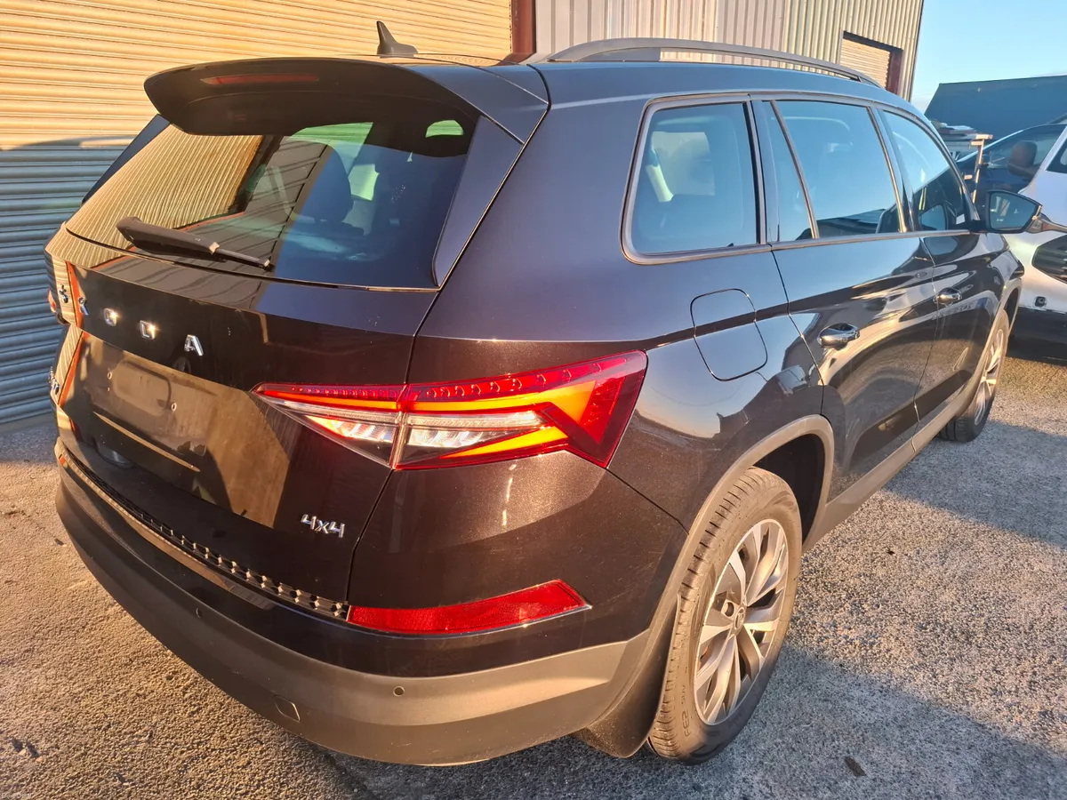 Skoda Kodiaq 2022 2.0tdi Auto 4X4 - Image 3