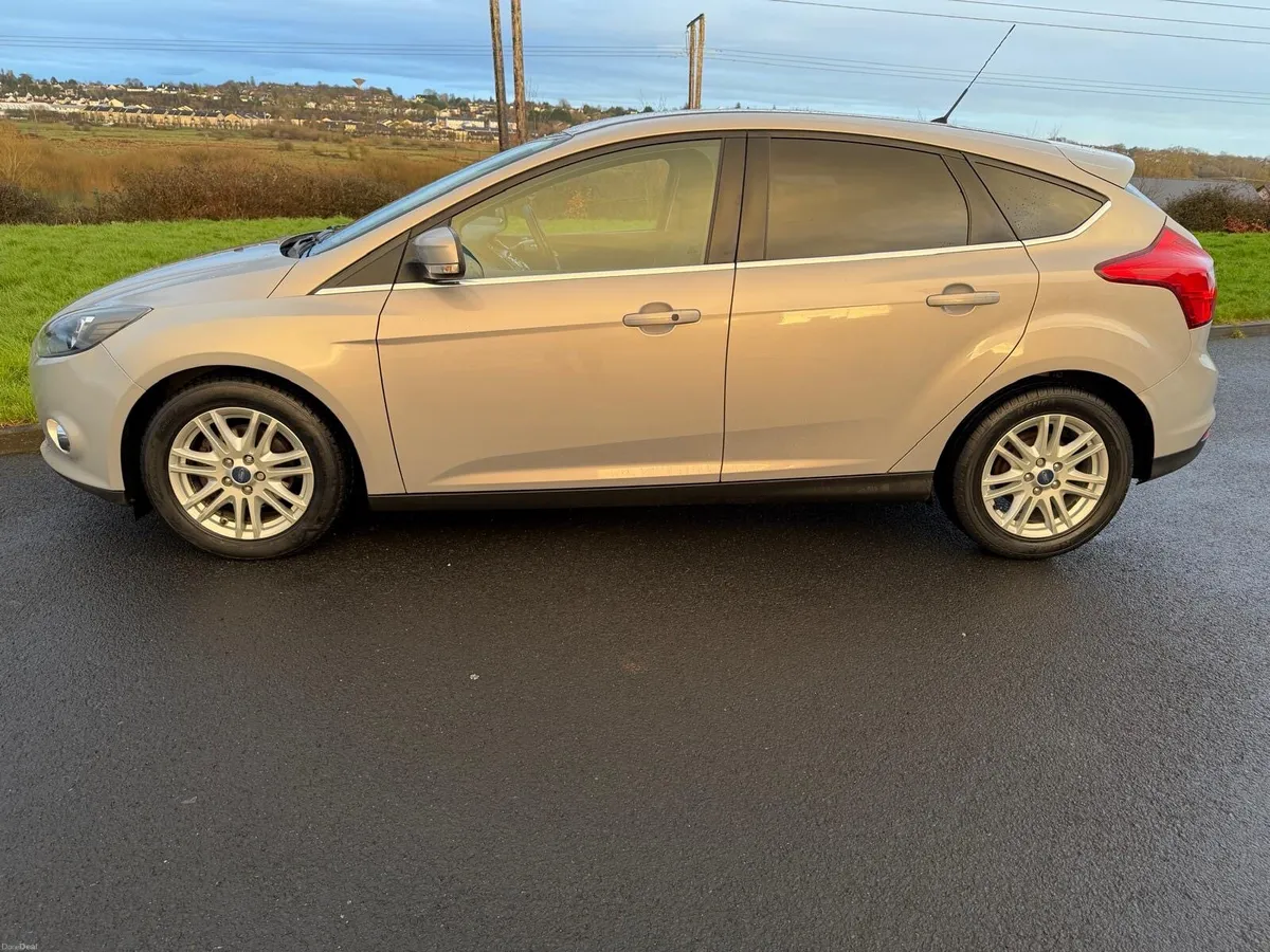 131 Ford Focus NEW Nct Top Spec Titanium - Image 4