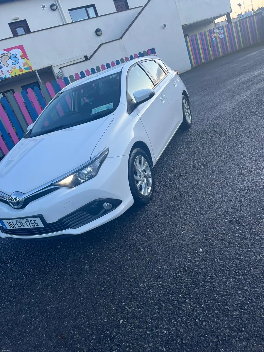 161 Toyota Auris 1.2T Icon - Image 1