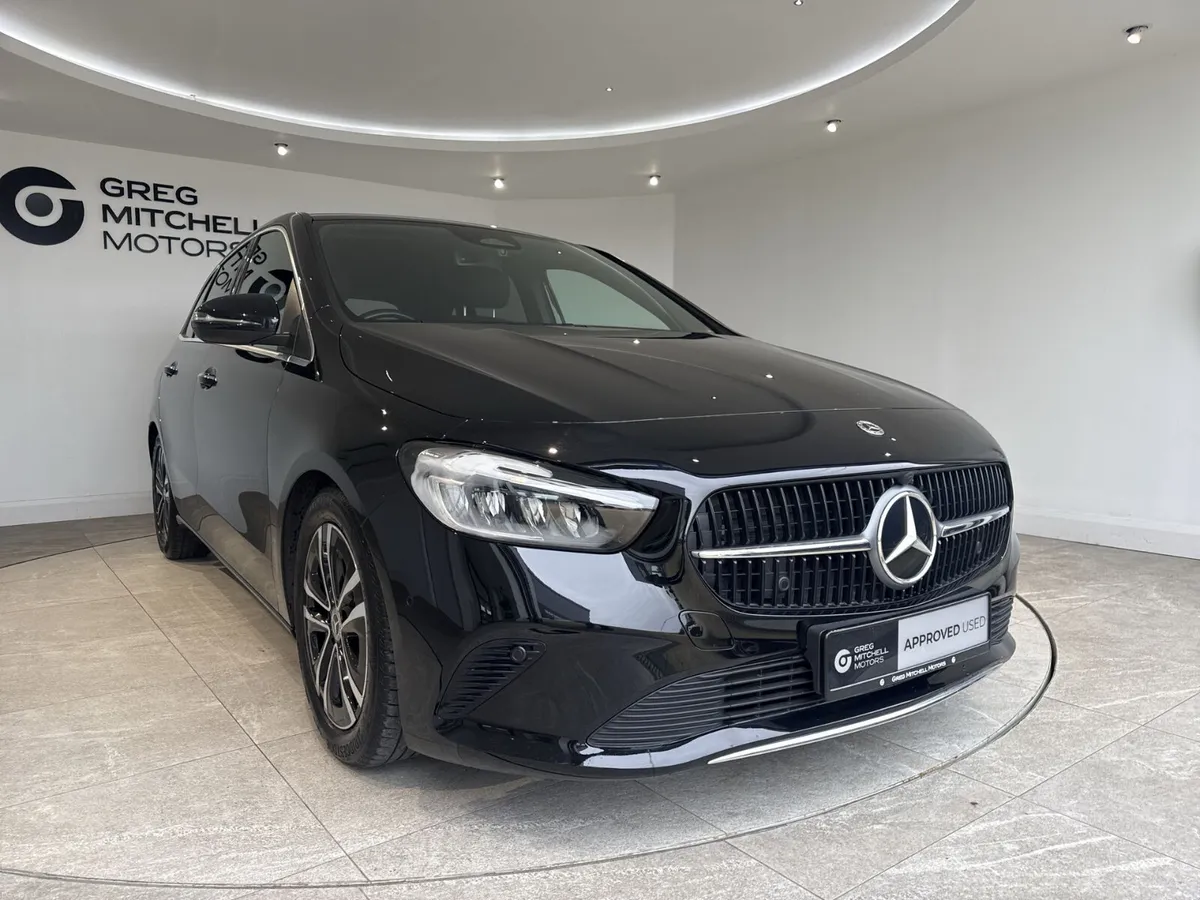 Mercedes-Benz 200 2023 - Image 3