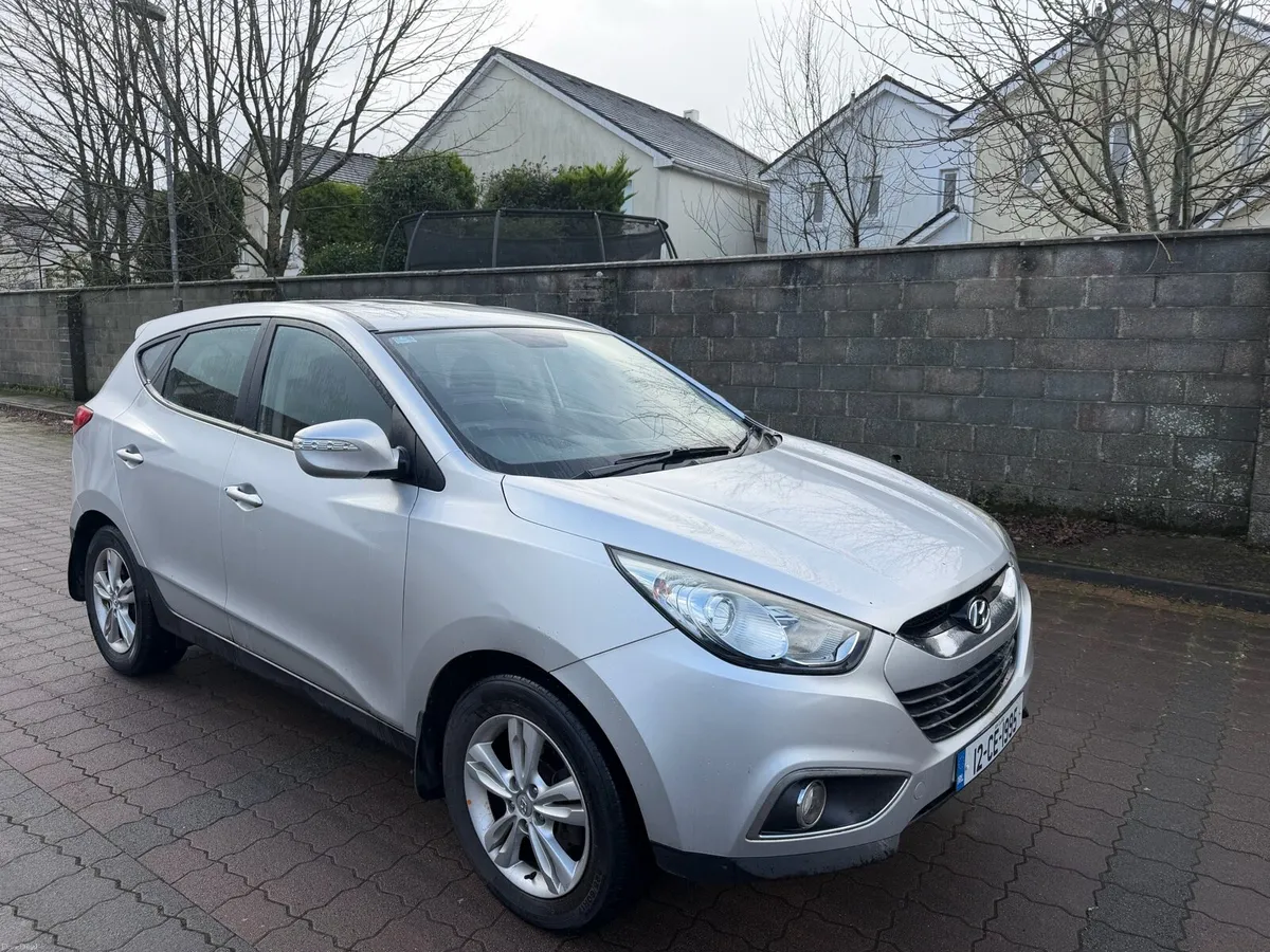 12 Hyundai ix35 - Image 1