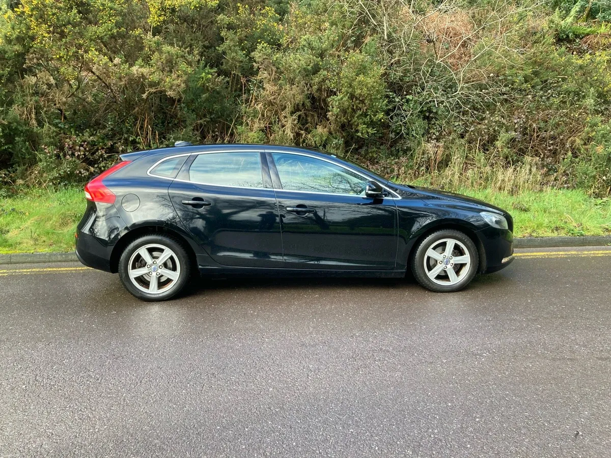 2013 Volvo V40 1.6 Diesel Only 187000 Klm - Image 2