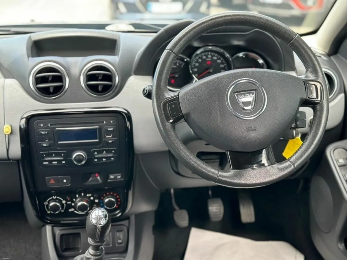 Dacia Duster 1.5 dCi 110 SIGNATURE (Low Kms) - Image 3