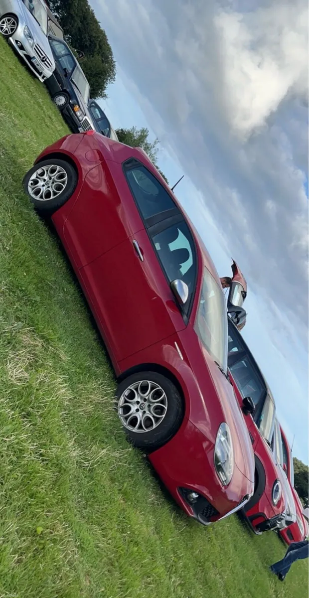 Alfa Romeo Giulietta 1.6 TBD Super 120BHP - Image 4