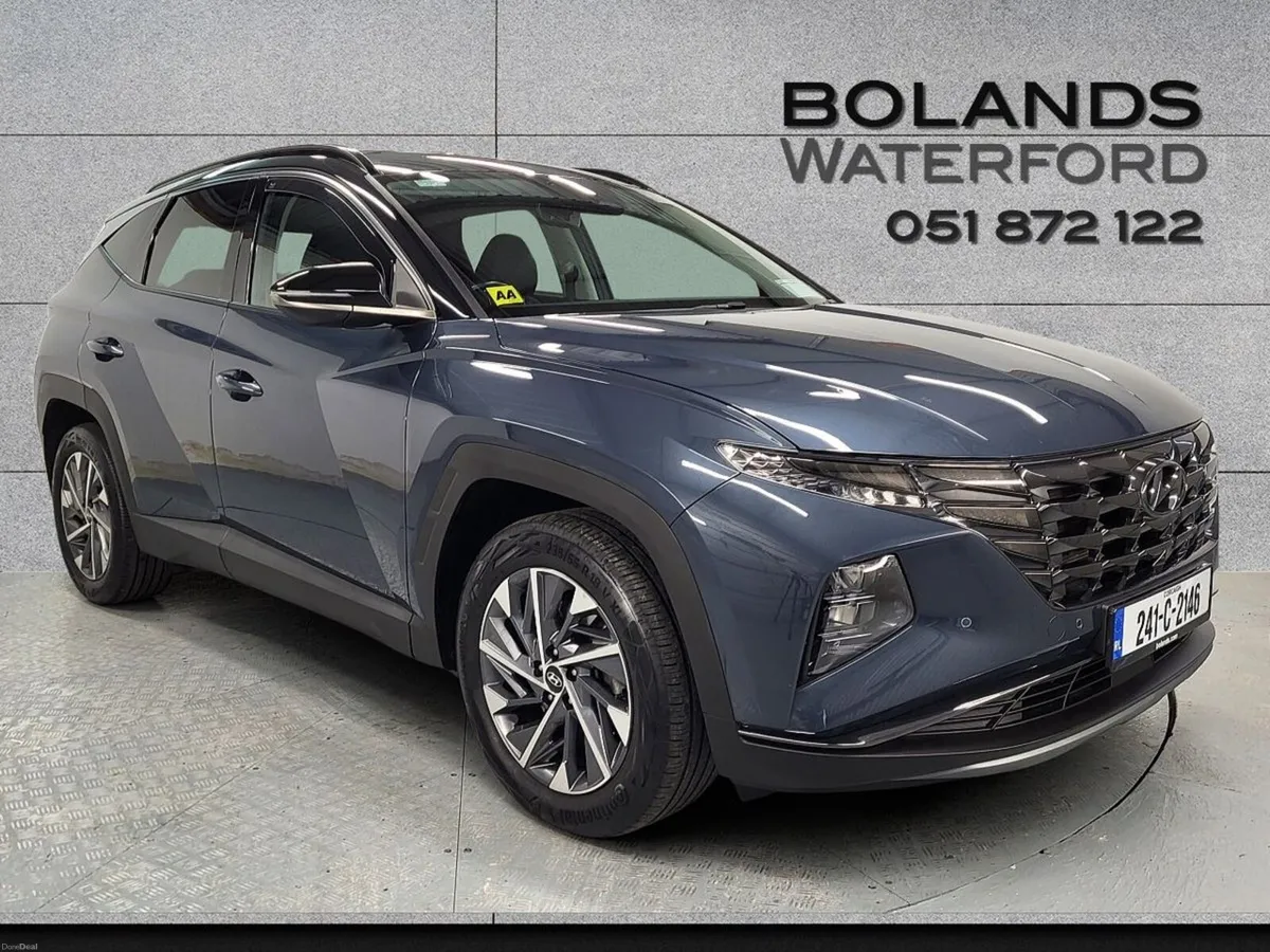 Hyundai Tucson 2WD Executive Plus w 2 Tone Roof Fi - Image 1