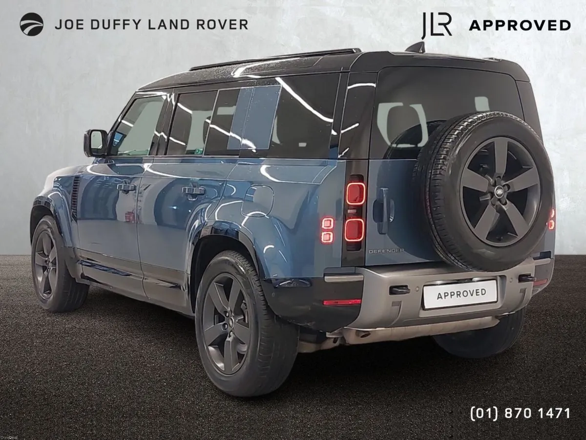 Land Rover Defender 110 X-Dynamic HSE  P300 - Image 4