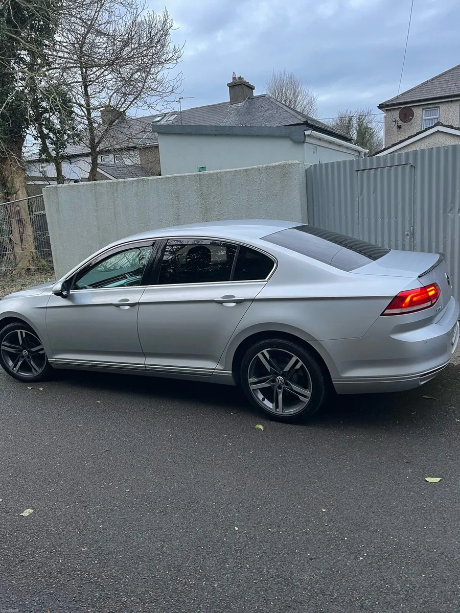 Vw Passat 2.0 tdi 150 bhp  2015 - Image 2