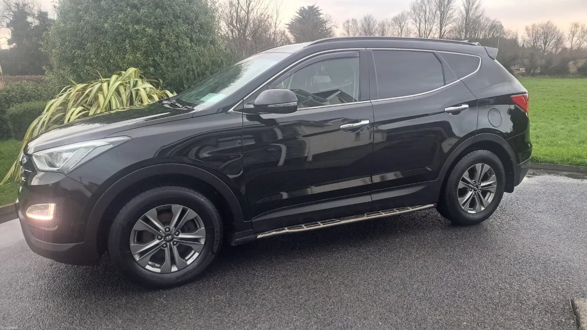 Hyundai Santa Fe 2016 - Image 1