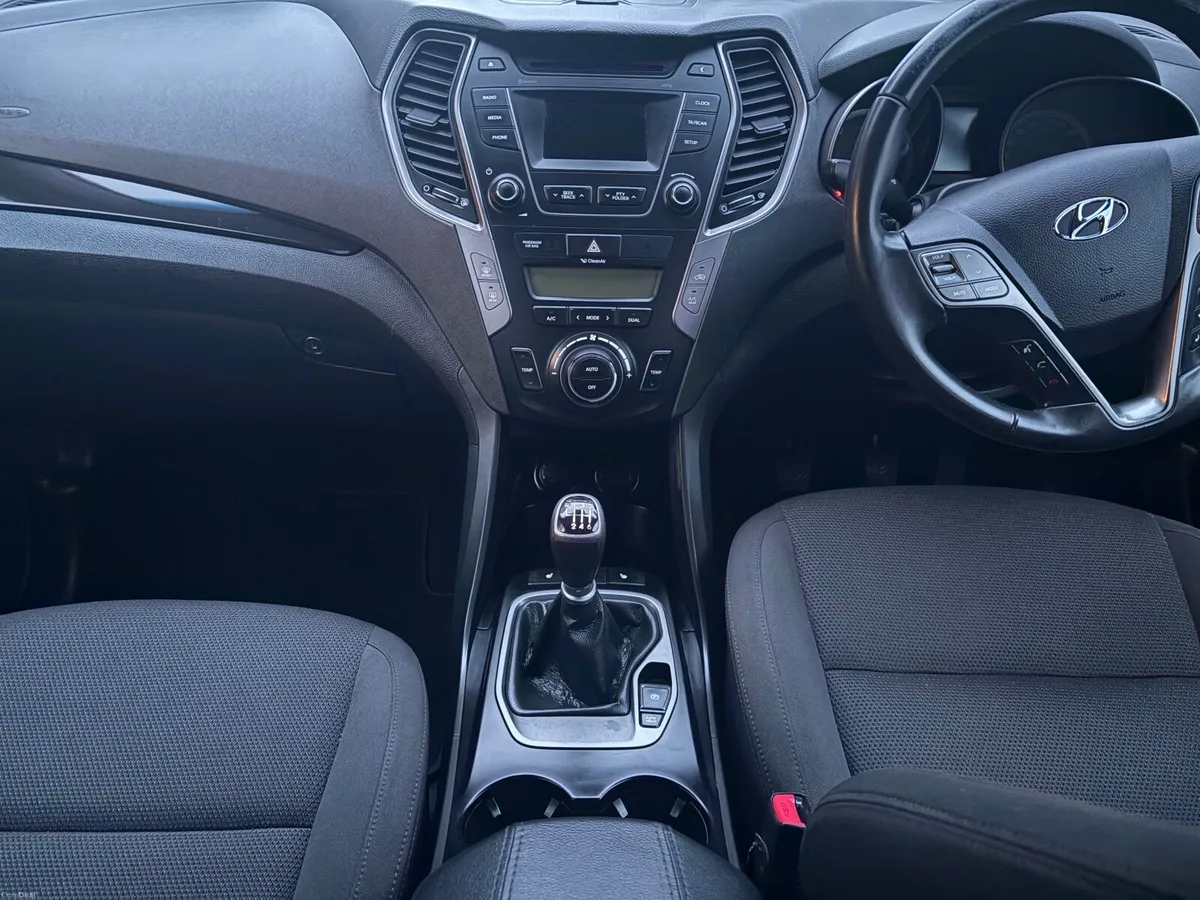 Hyundai Santa Fe 2016 - Image 4