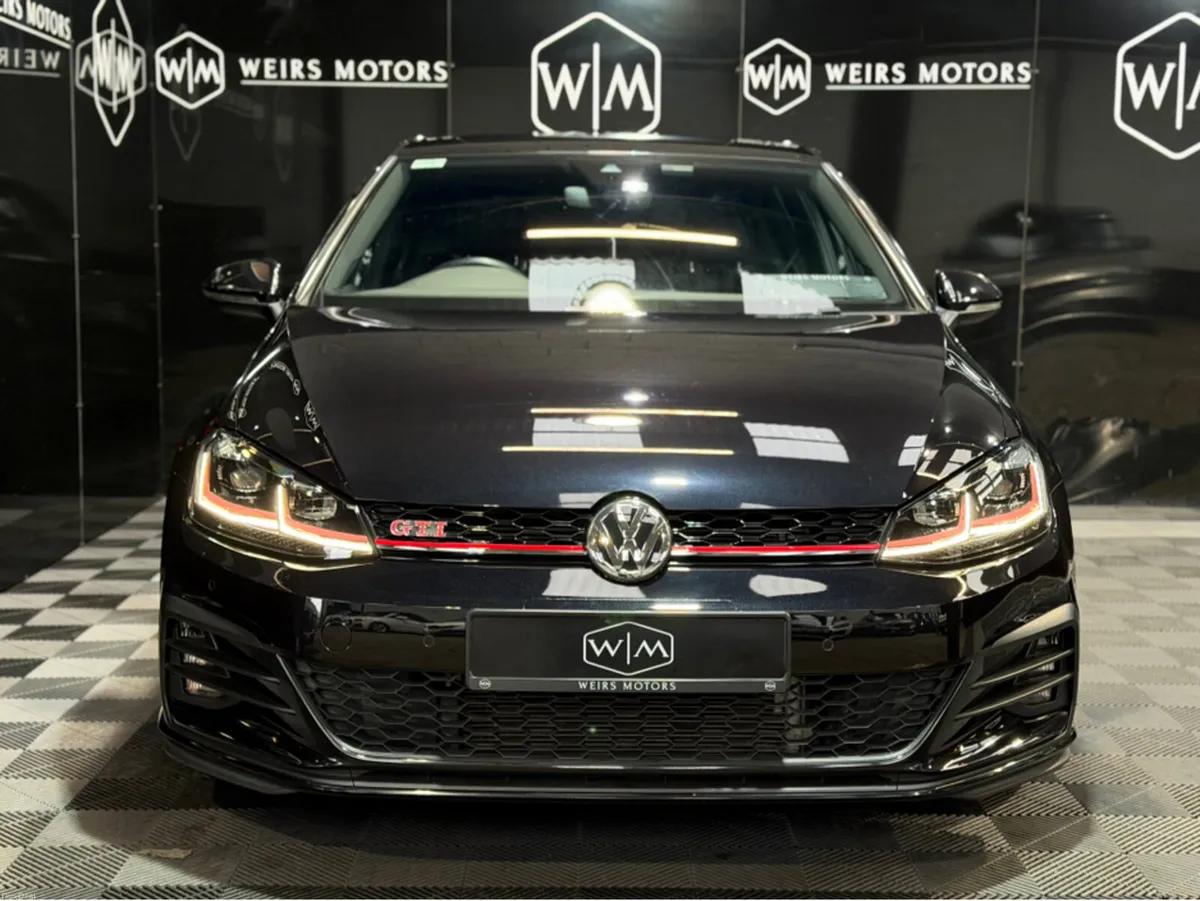 Volkswagen Golf GTI PERFORMANCE 2.0TSI DSG 245BHP - Image 4