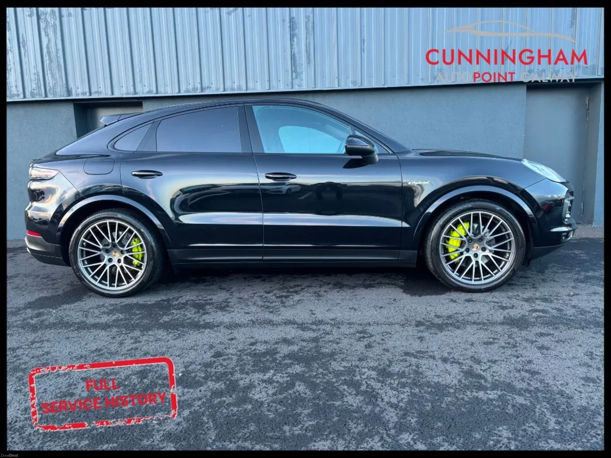 Porsche Cayenne Coupe 3.0 V6 e-hybrid - Image 3