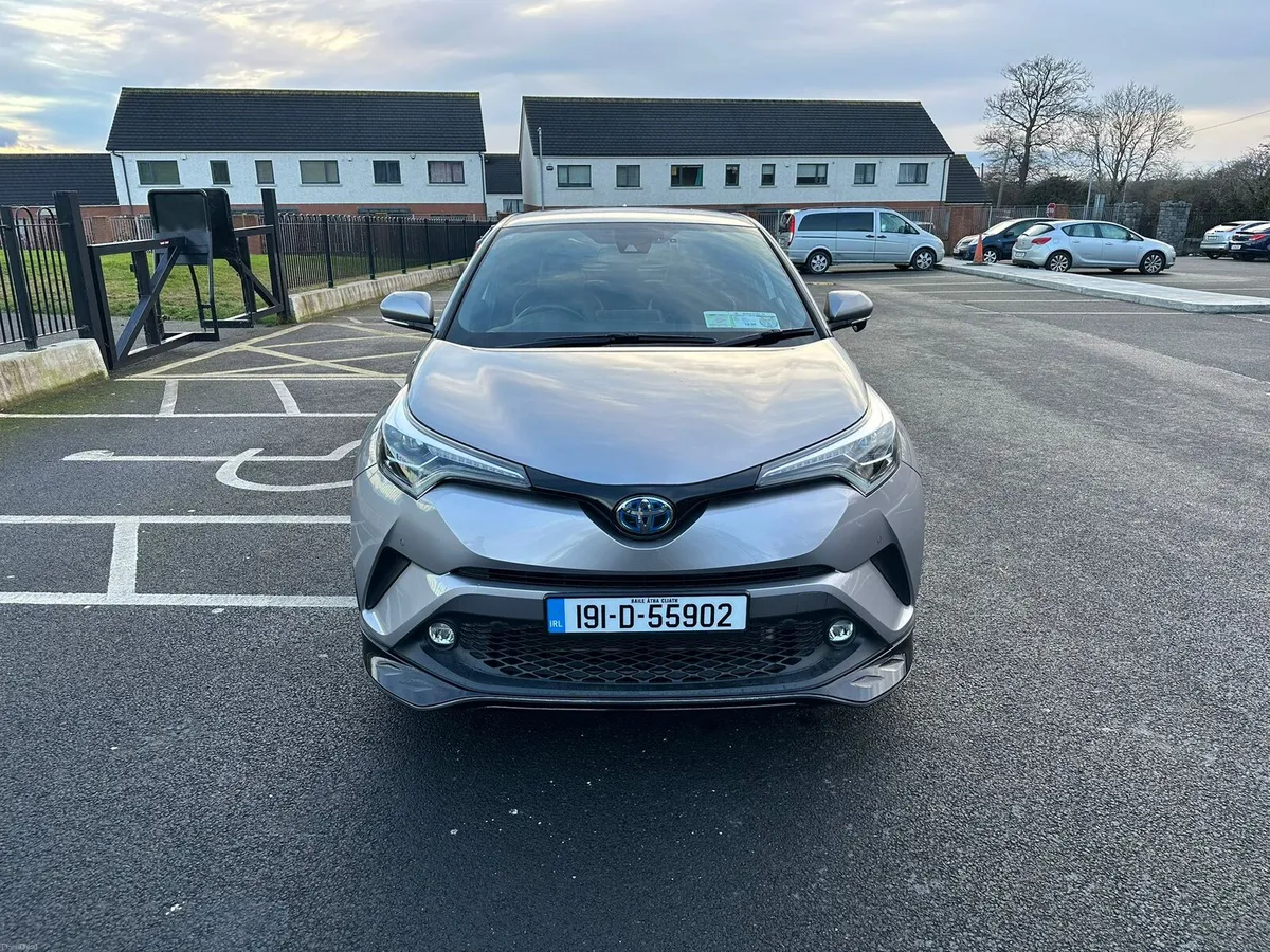 Toyota C-HR HIGH SPEC - Image 3