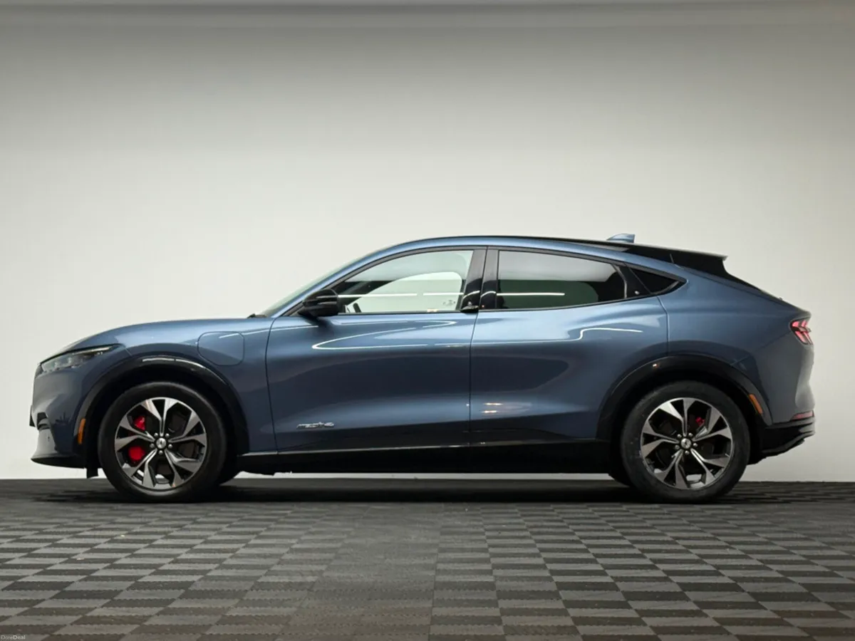 Ford Mustang MACHE-E AWD - Image 4