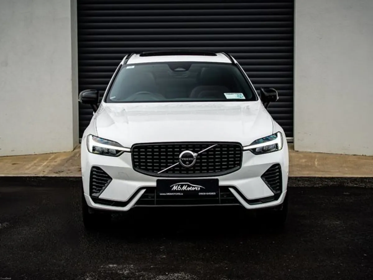Volvo XC60 T6 Phev Plus Dark AWD - Image 2