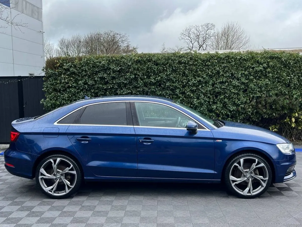 Audi A3 S-LINE PACK 1.4 TFSI // NEW 19" S-LINE ALL - Image 2