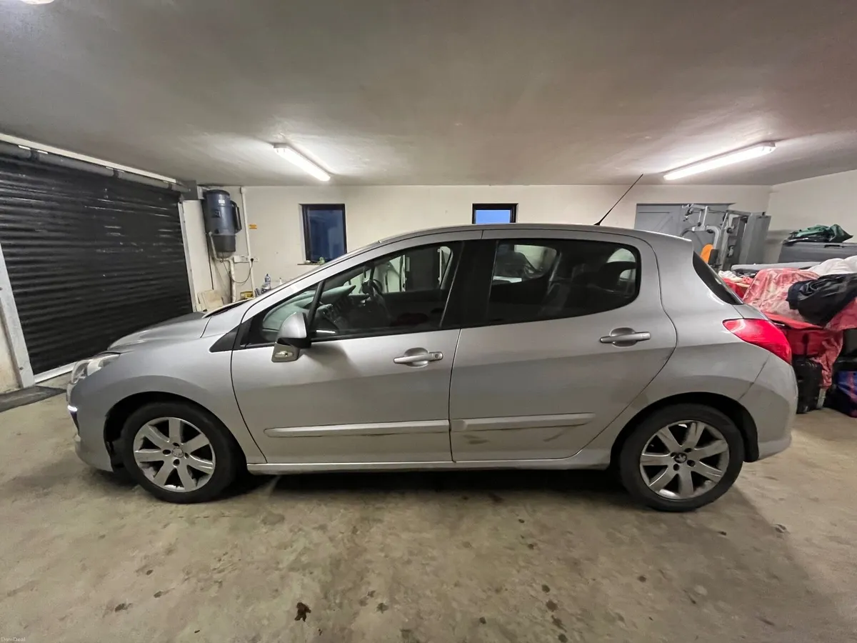 Peugeot 308 - Image 3