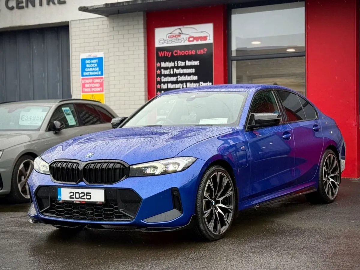 BMW 3-Series 330E M-SPORT // M-PERFORMANCE PACK // - Image 3