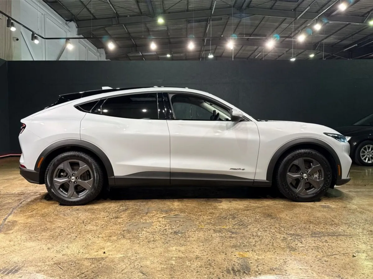 Ford Mustang Mach-E ELECTRIC - MULTI FUNCTION STEE - Image 3