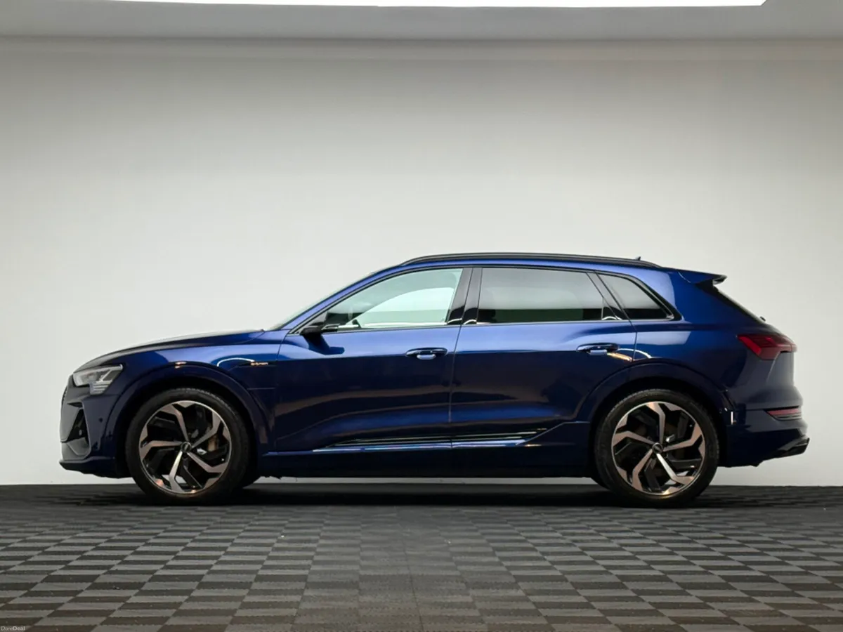 Audi e-tron 50 BLACK EDITION QUATTRO - Image 4