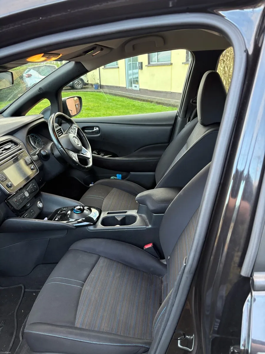 Nissan leaf 2018 40 KW - Image 2