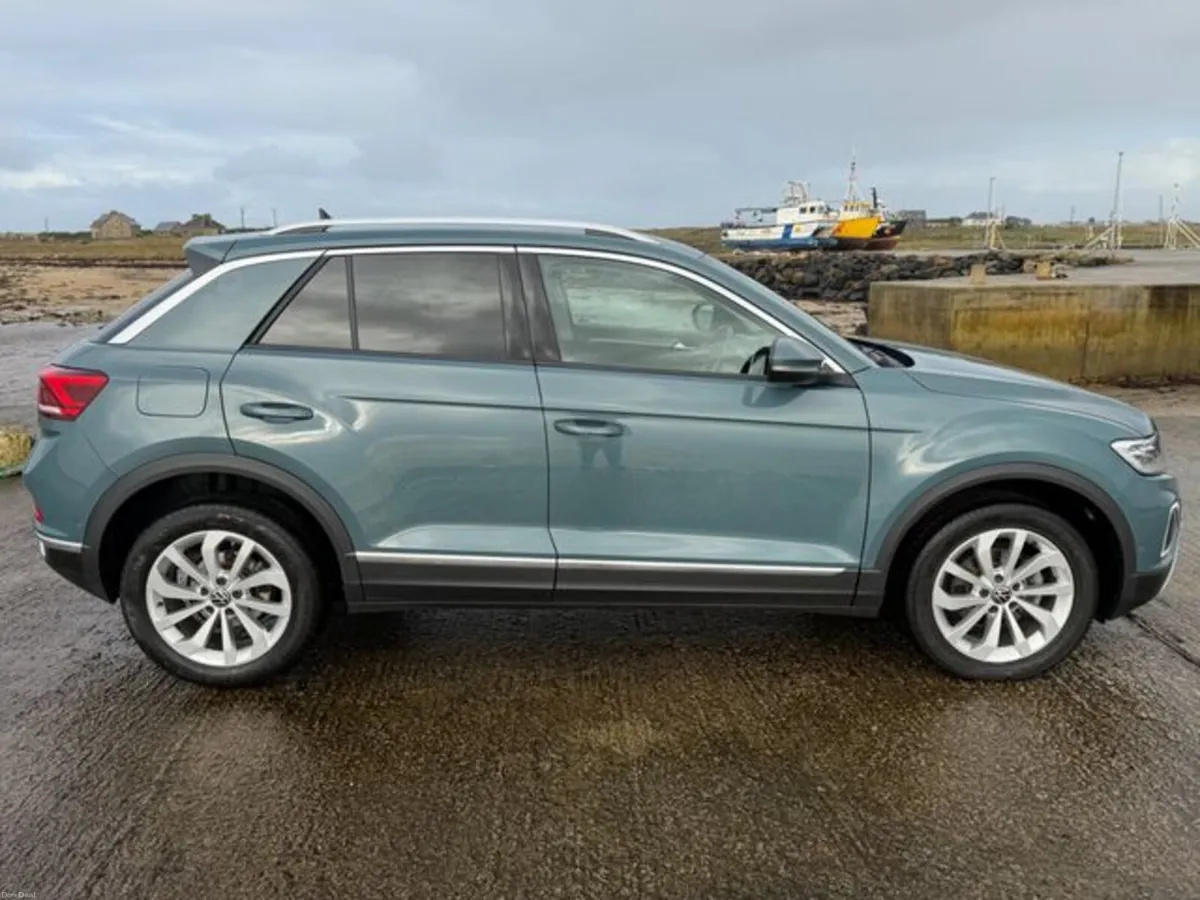 Volkswagen T-Roc Style 1.0 TSI M6F 110HP 5DR - Image 3