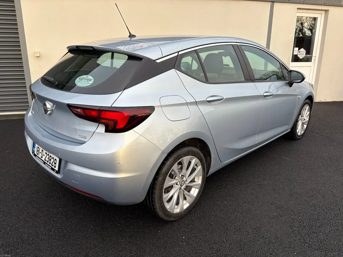 181 Opel Astra SC 1.6 CDTI 110PS - Image 4