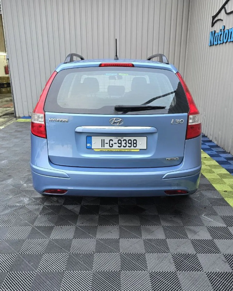 2011 Hyundai i30 1.6 CRDi 90hp Deluxe Cross Wagon - Image 4