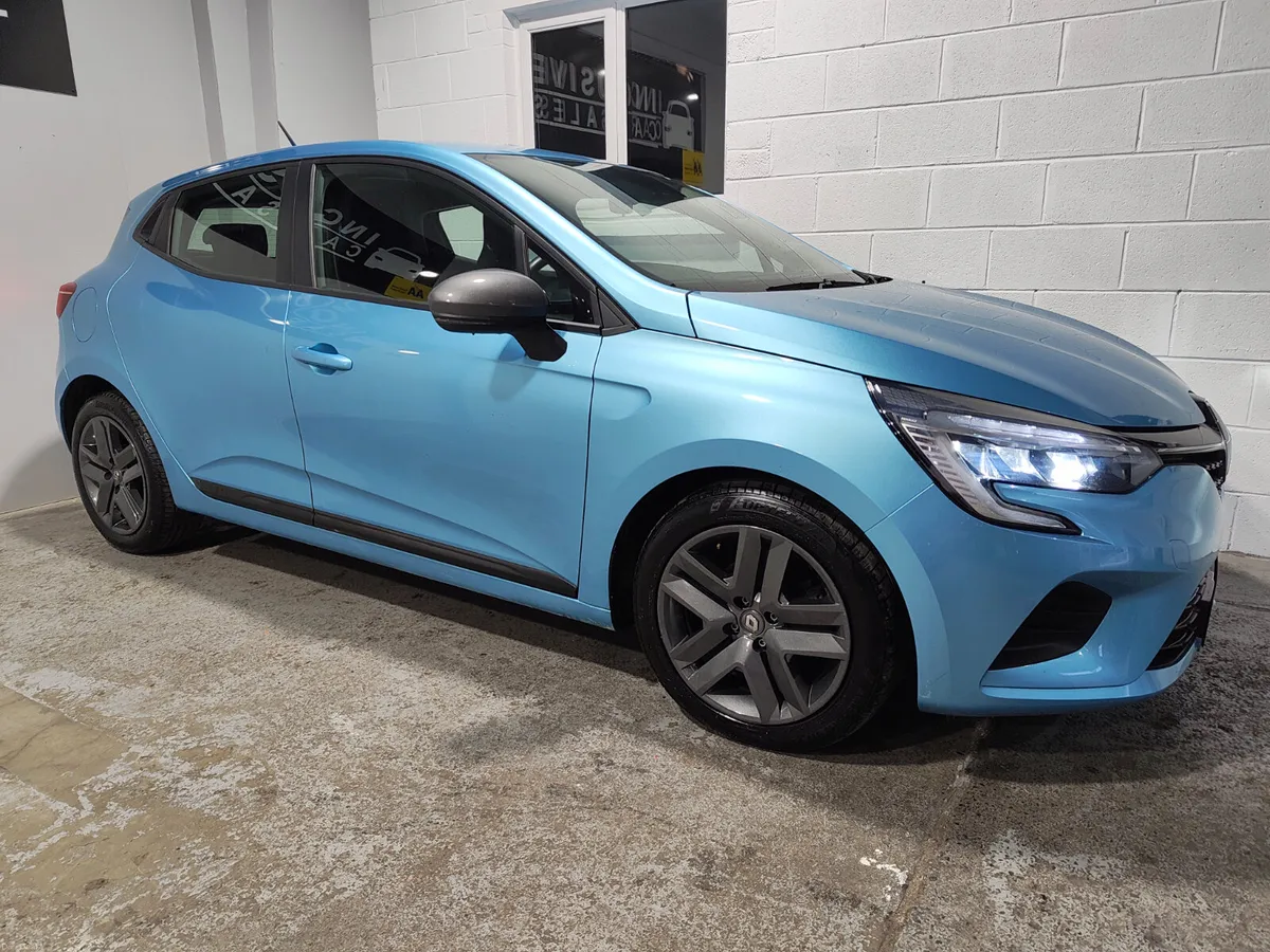 Renault Clio 2022 1.0 DYNAMIQUE 6 SPEED MODEL - Image 2