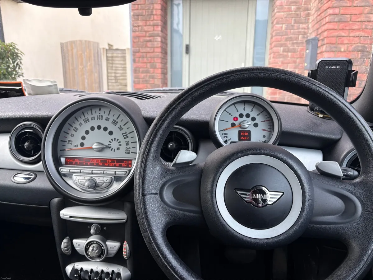Mini Cooper 2009 - Image 3