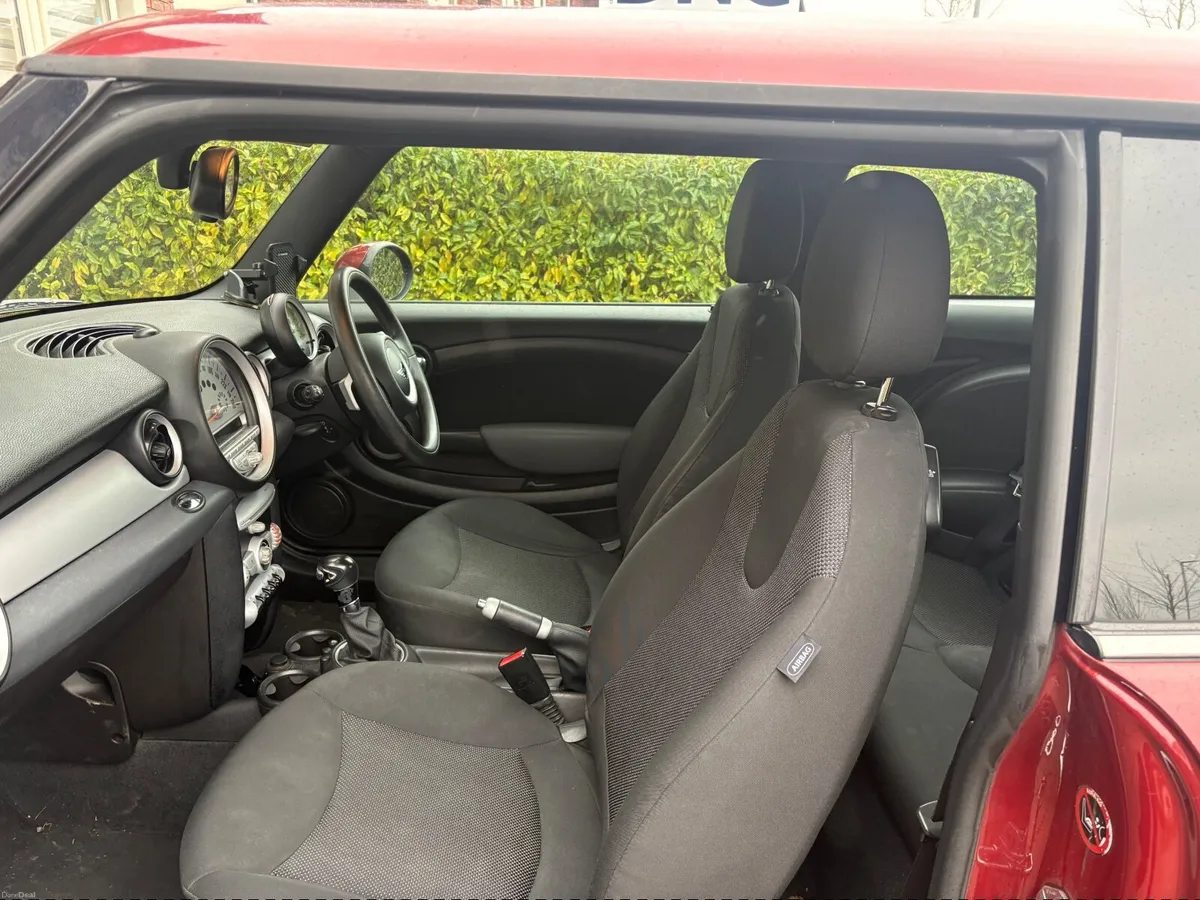 Mini Cooper 2009 - Image 4