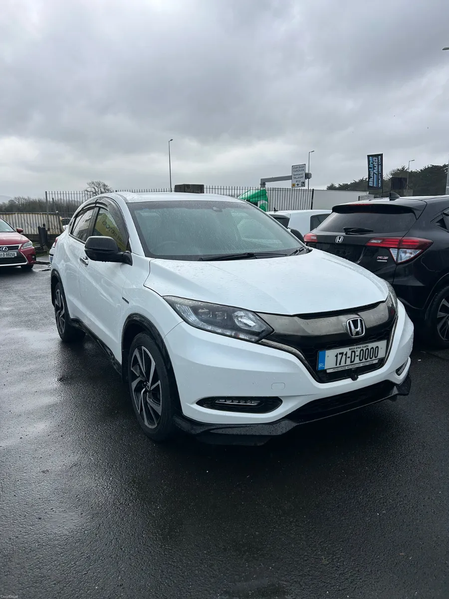 Honda Vezel RS - Image 2