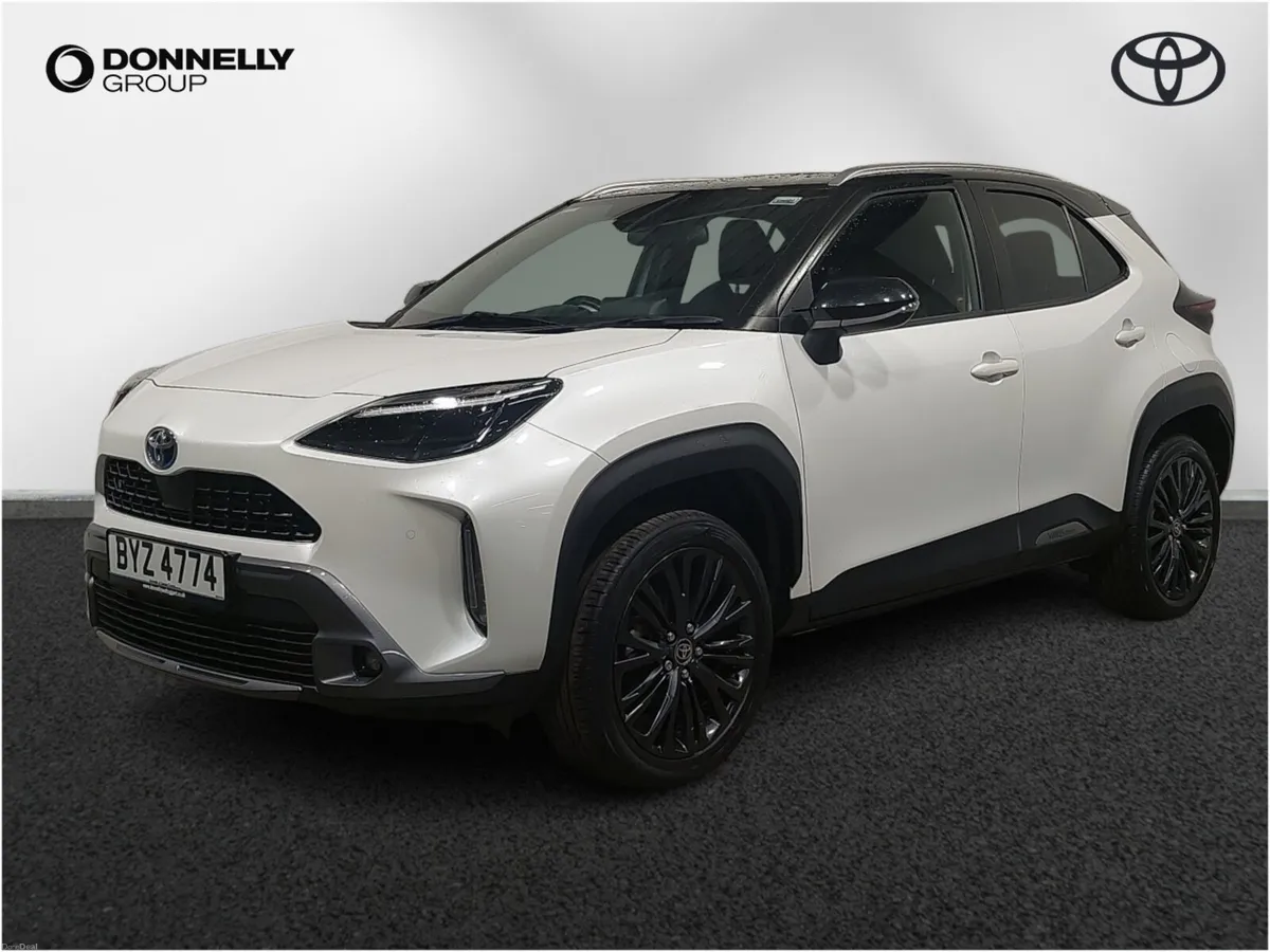 Toyota Yaris Cross Estate Dynamic - Image 3