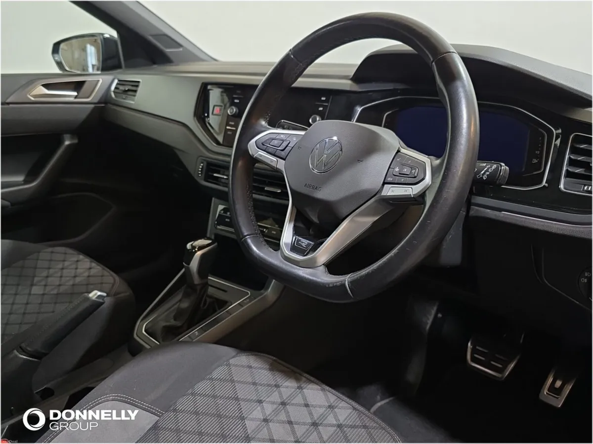 Volkswagen Polo Hatchback R-Line - Image 4