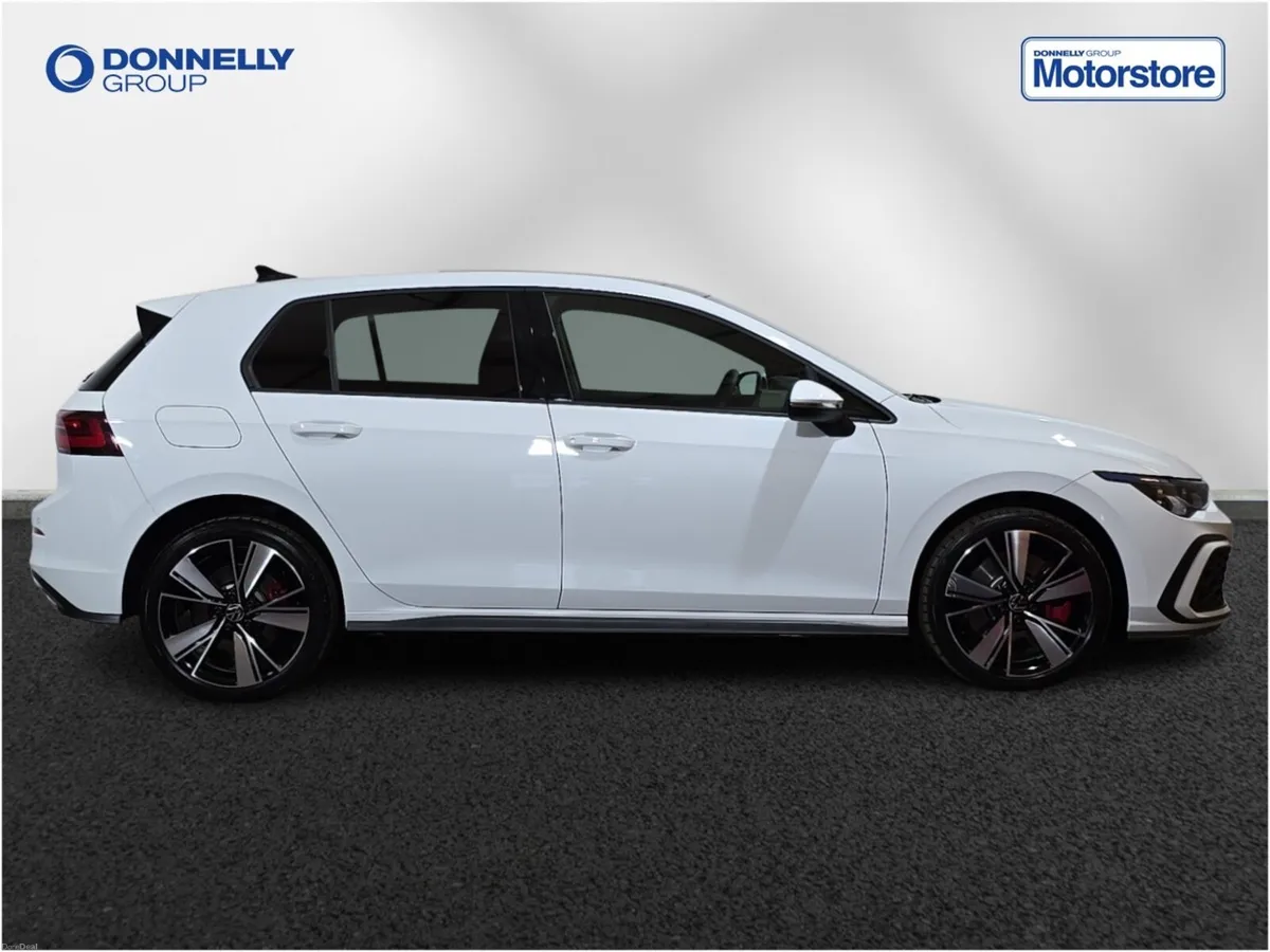 Volkswagen Golf Hatchback GTE - Image 3