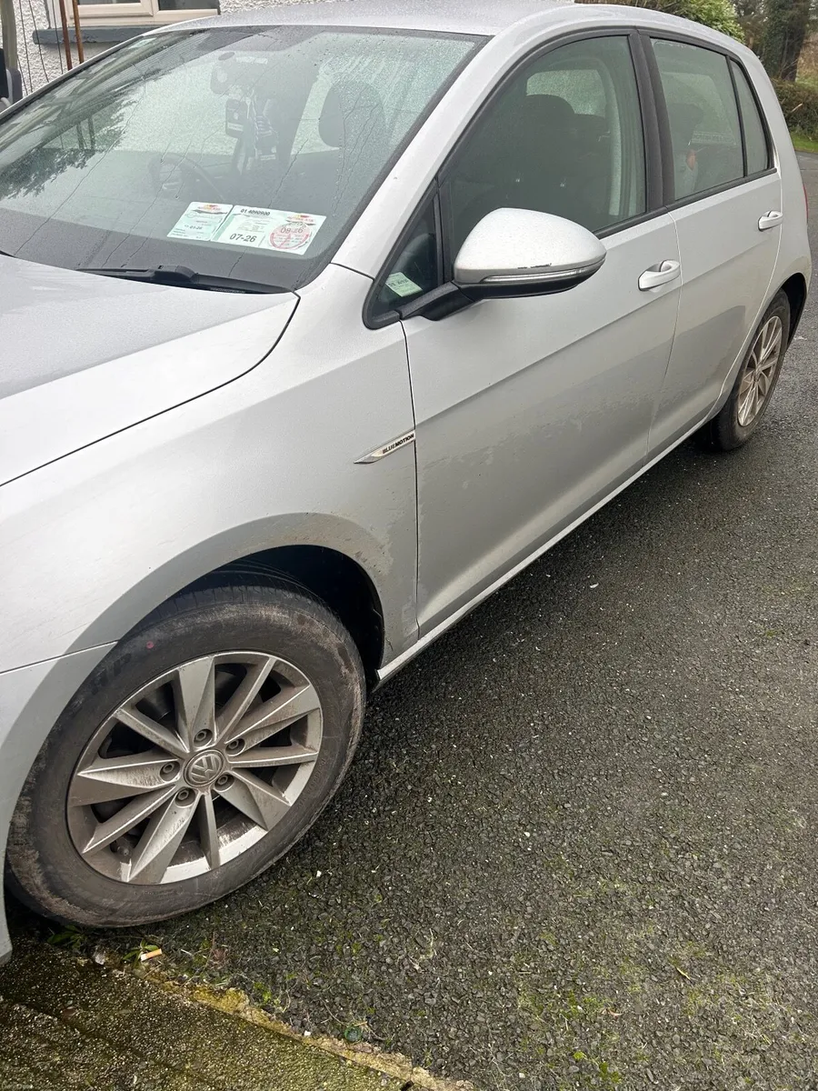 Volkswagen Golf 2015 - Image 1