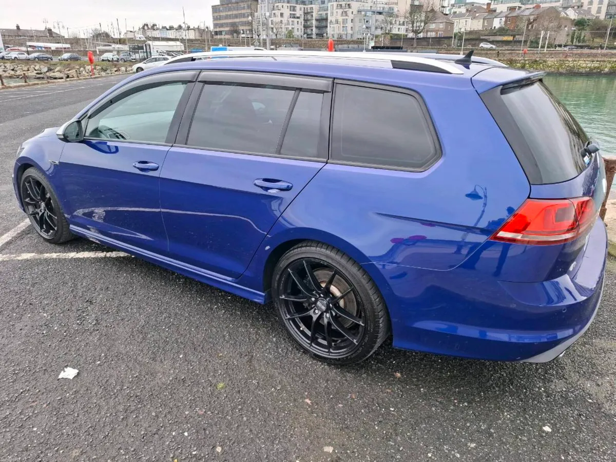 Volkswagen Golf R Wagon 2.0 TSI - Image 2