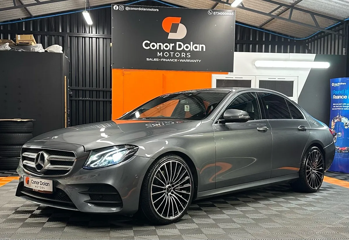 Mercedes-Benz E220 AMG Line - Image 6