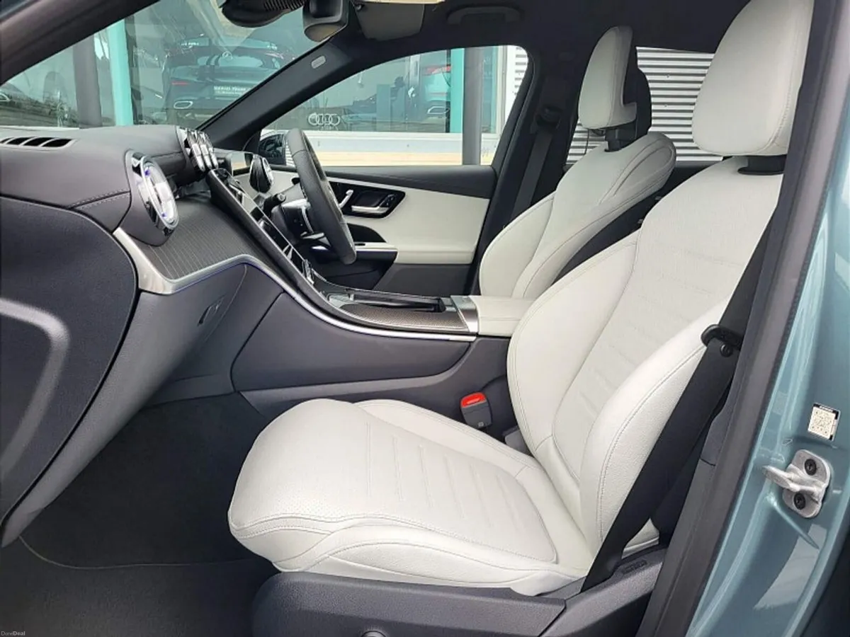 Mercedes-Benz GLC GLC220d 4MATIC AMG PREMIUM *(NIG - Image 6