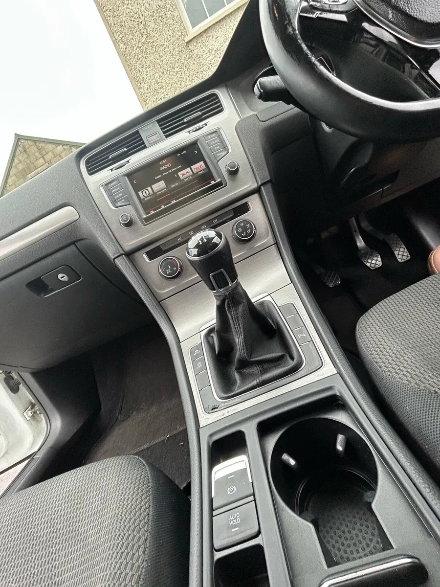 161 White Golf TDI - Image 4