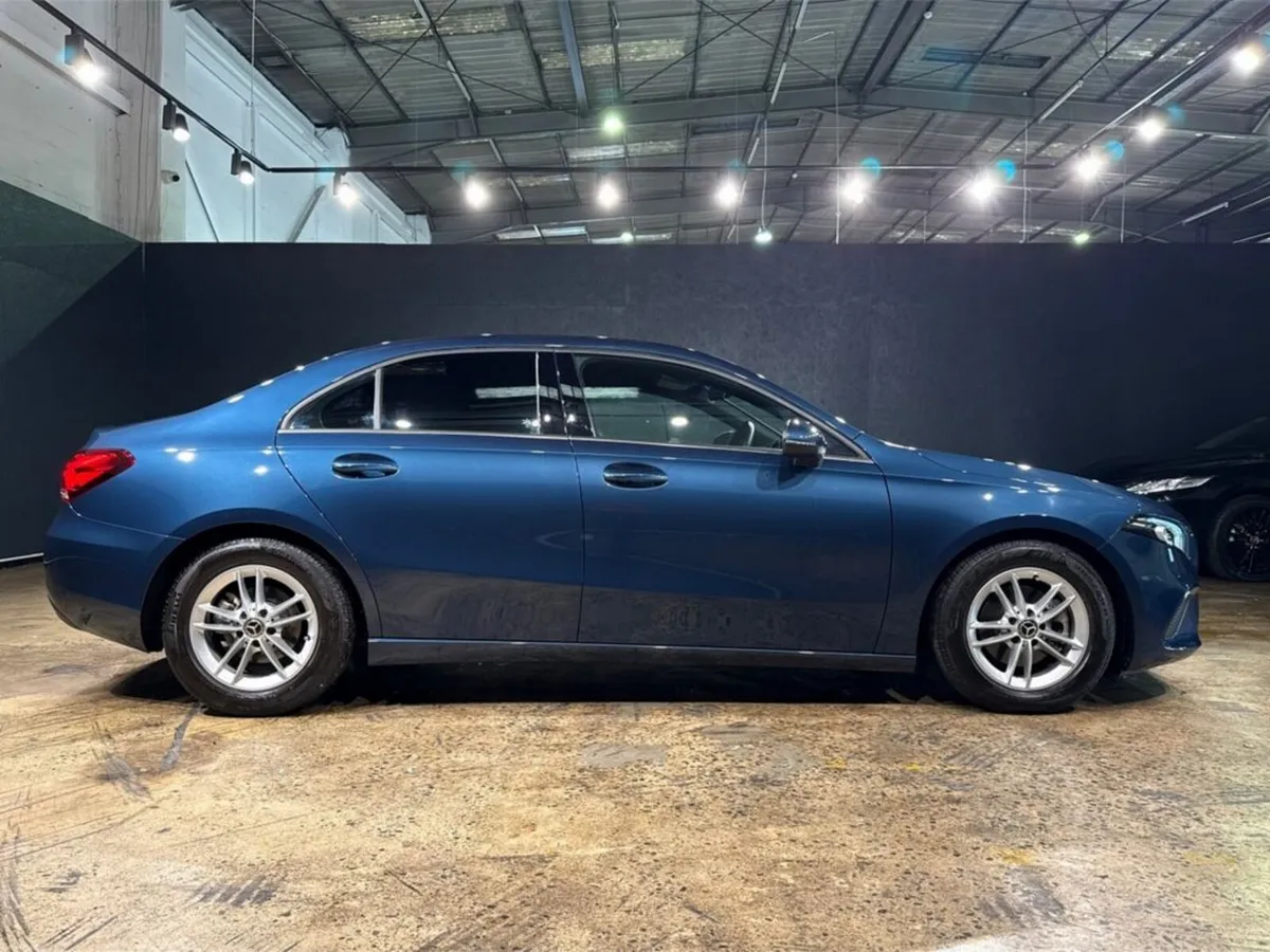 Mercedes-Benz A-Class A180 SALOON - HALF BLACK LEA - Image 3