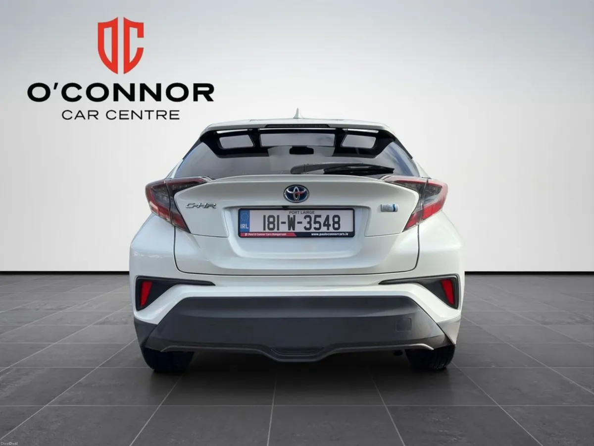 Toyota C-HR "Looks cool without trying… and drives - Image 4