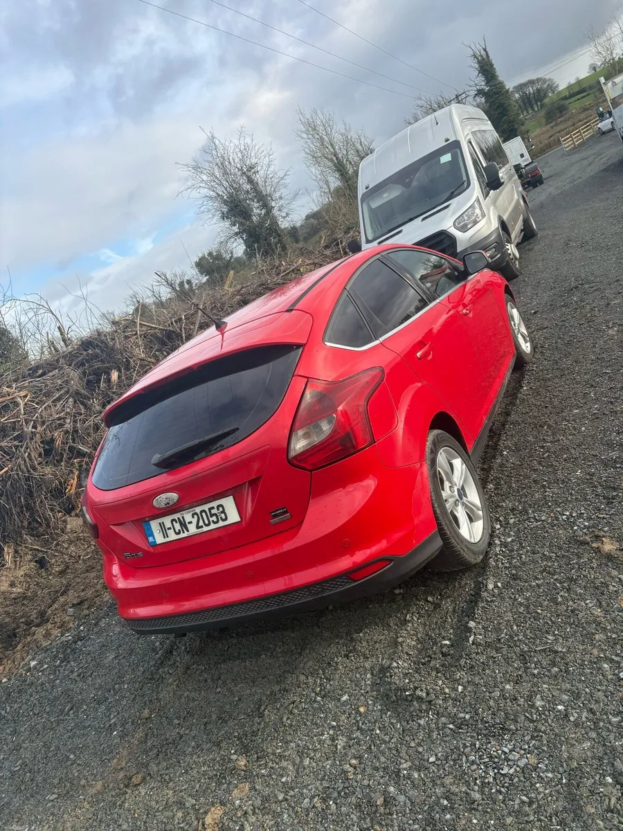 2011 focus 1.6 - Image 2