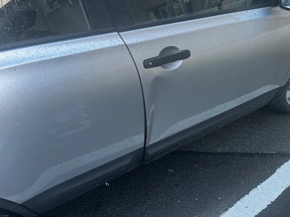 Nissan Qashqai 2011 - Image 3