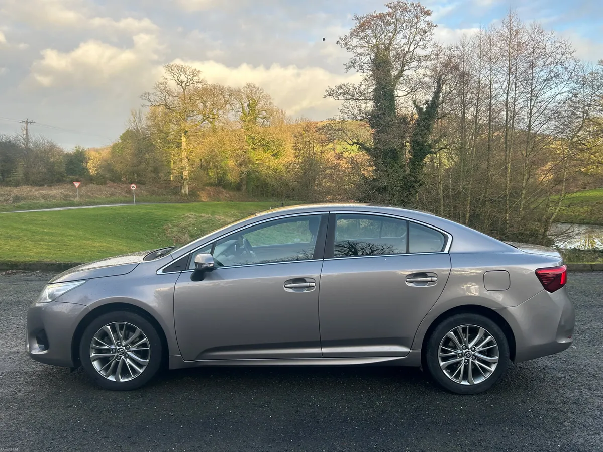 Toyota Avensis 2018, luna spec, FSH - Image 2