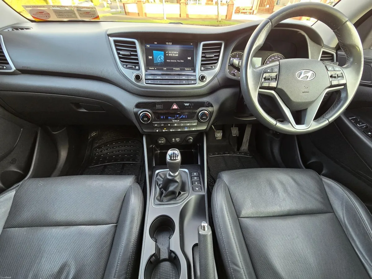2017 Hyundai Tucson EXCLUSIVE - Image 2