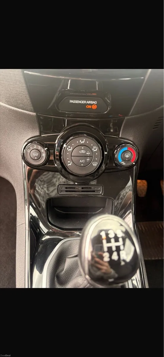 FORD FIESTA 2014 NCT JUST DONE 27 - Image 4