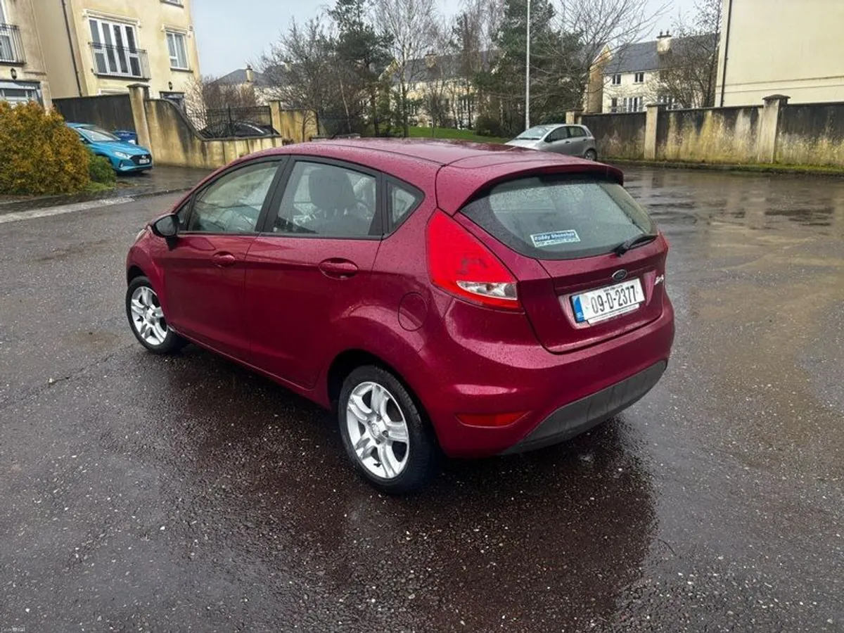 2009 Ford Fiesta - Image 3