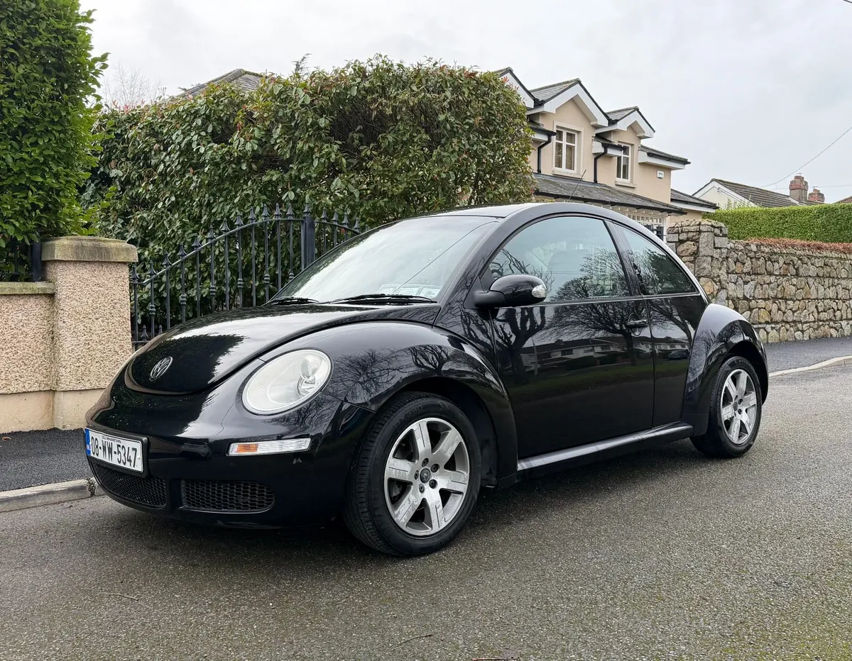 2008 Volkswagen Beetle - Image 1