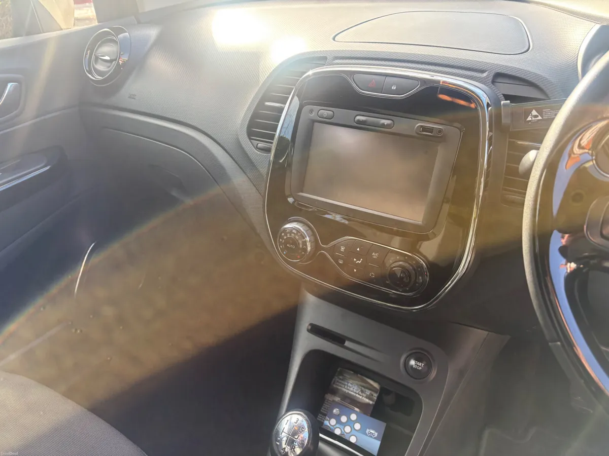 Renault Captur 2016 1.5 Diesel , INTENSE - Image 3